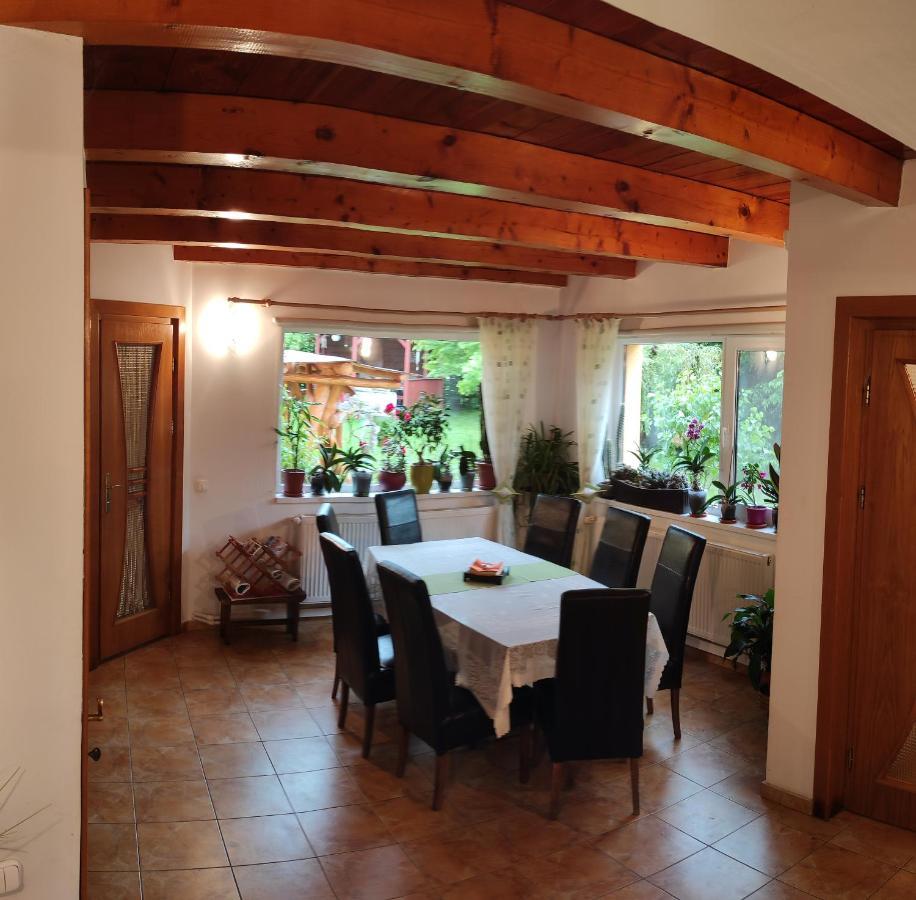 Gura Rîului Home Away From Home מראה חיצוני תמונה